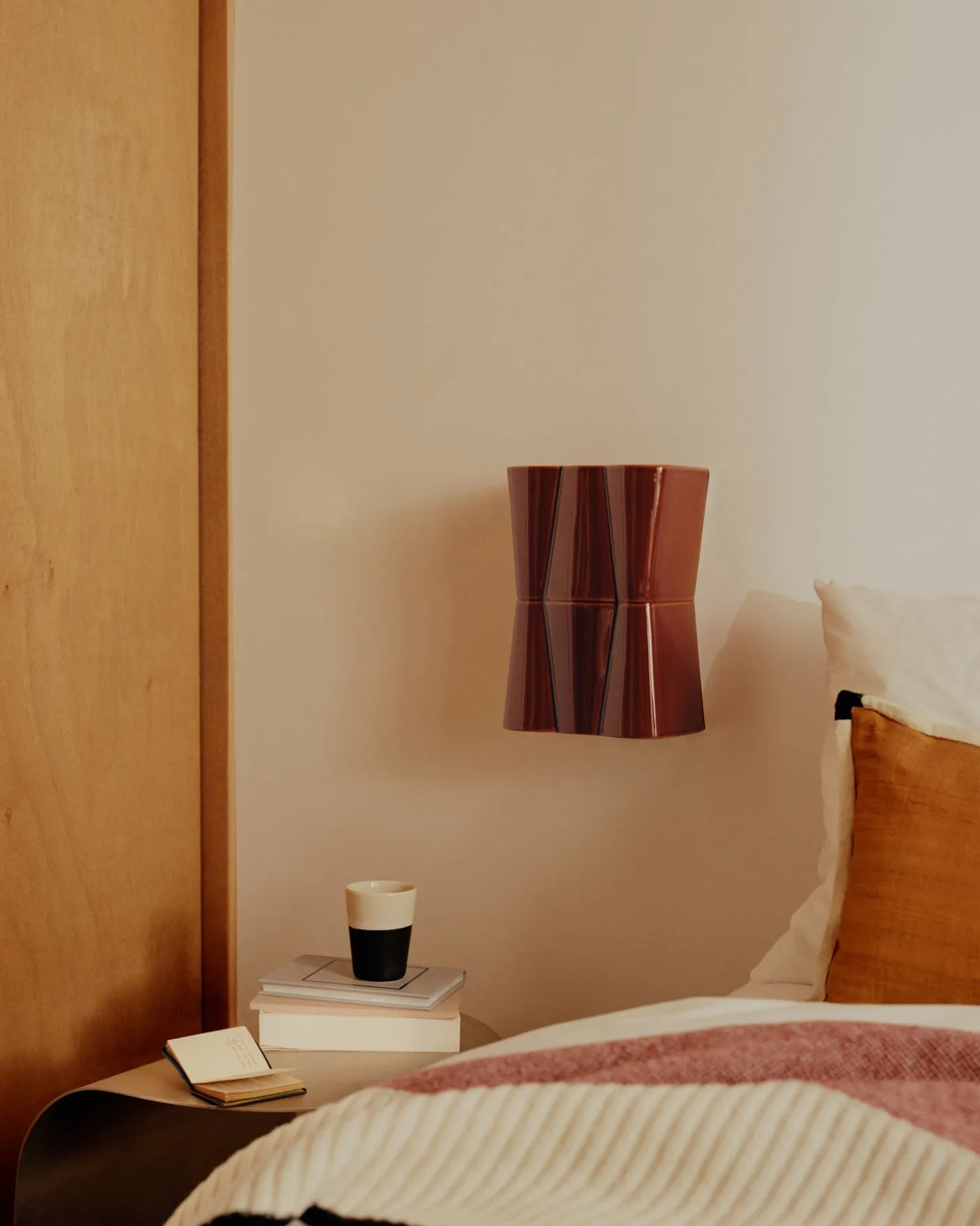 Applique Muse - Ecru