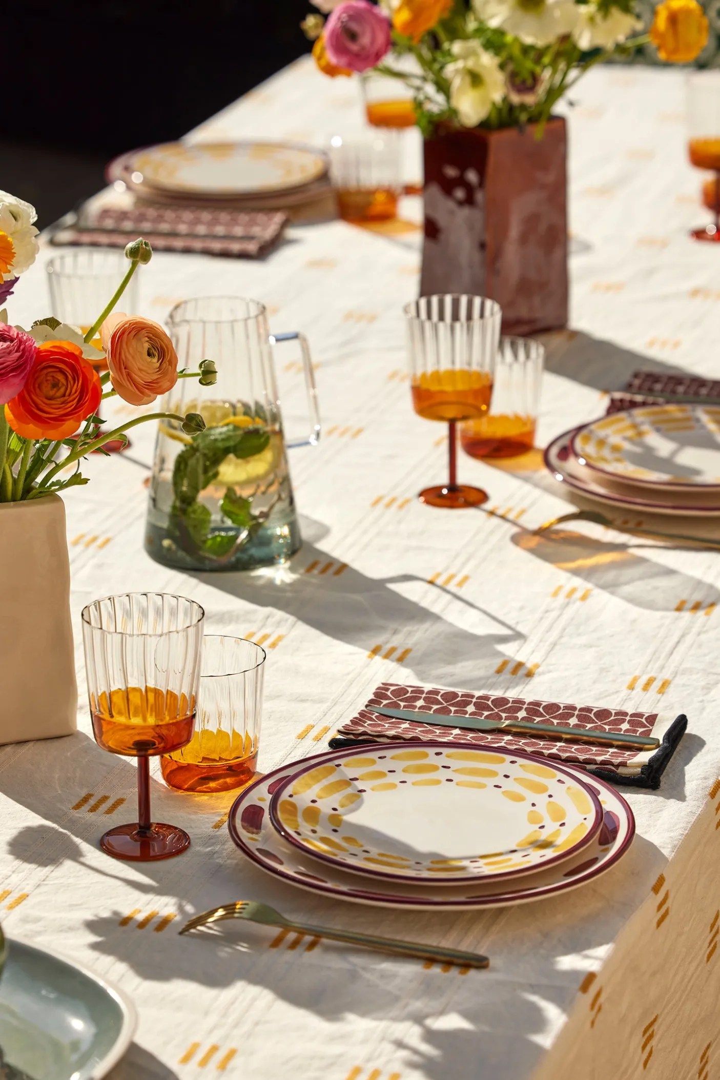 Assiette plate Aura - Carmin